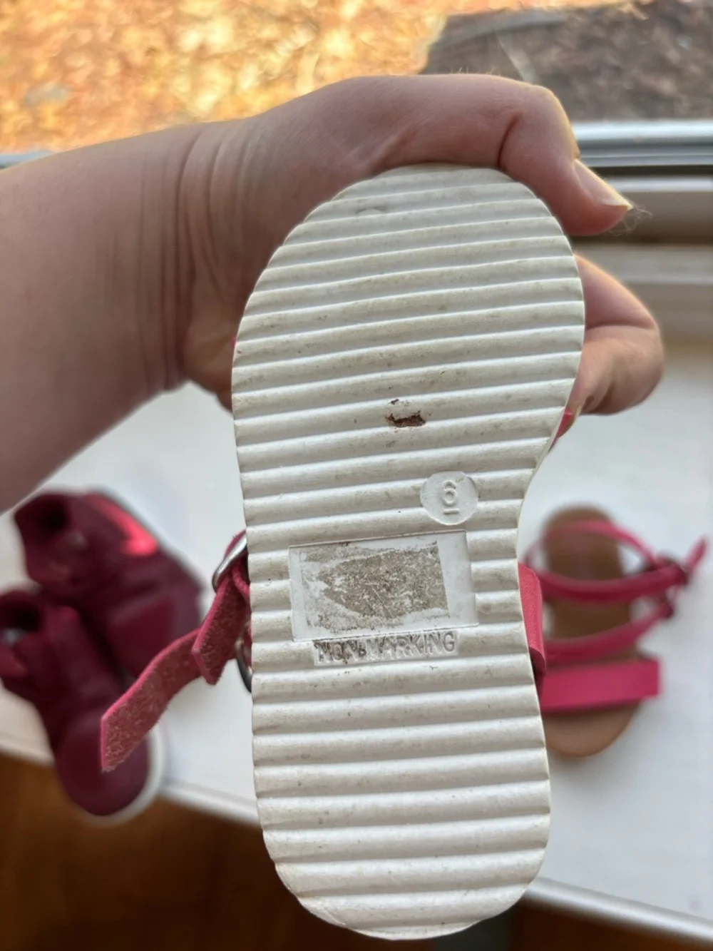 Cat & Jack toddler Girl size 6 pink sandals summer shoe